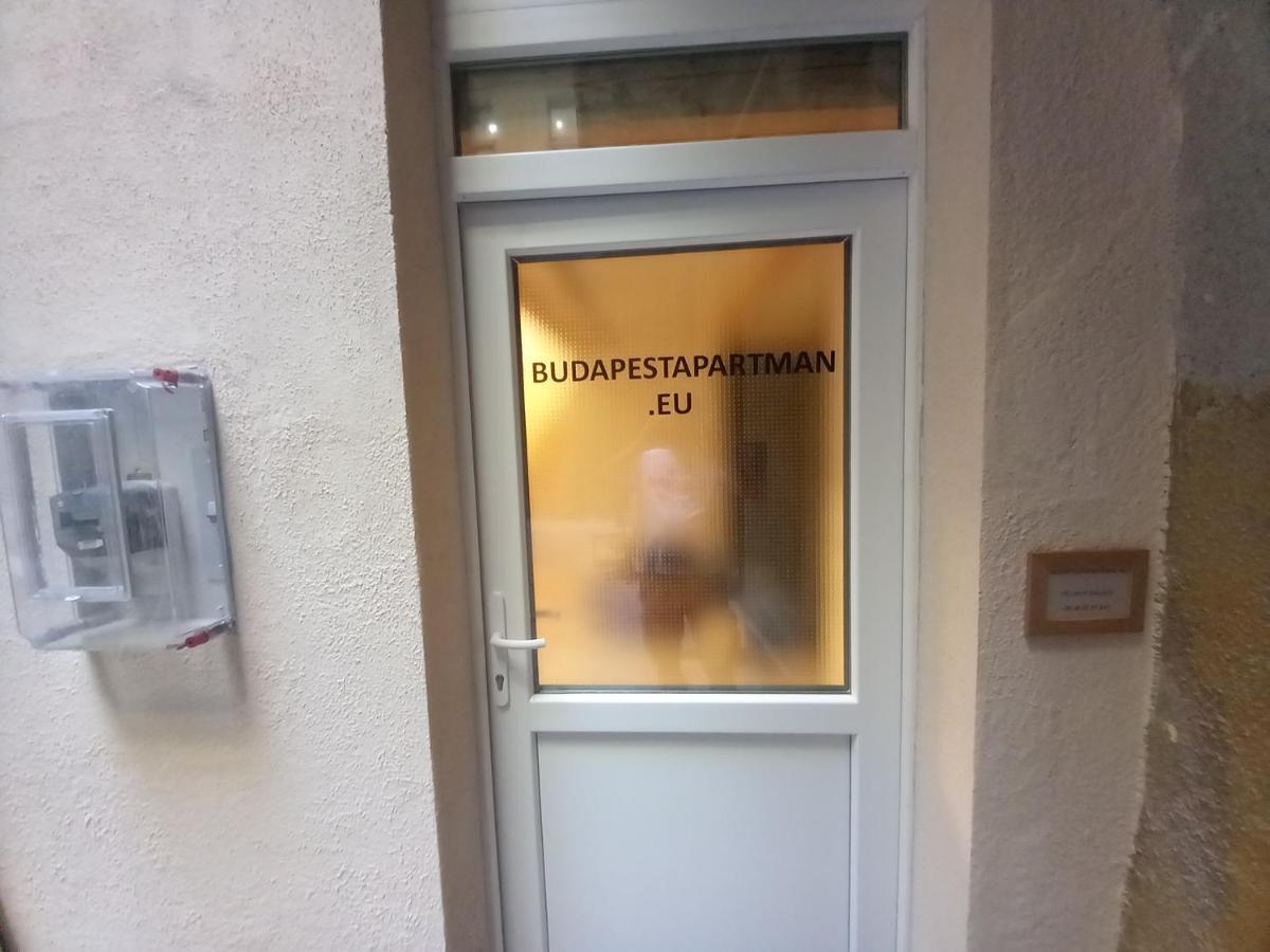 Budapest Apartman Buda Sziveben Exterior photo
